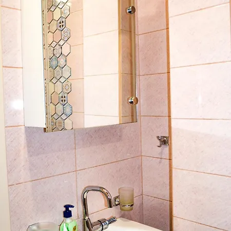 Location !!free Parking!! 