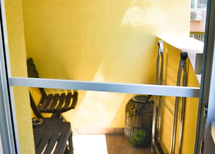 Location !!free Parking!! 